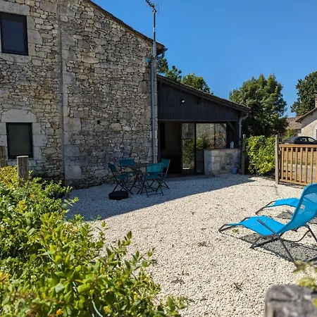 Peaceful With Jacuzzi Holiday home *