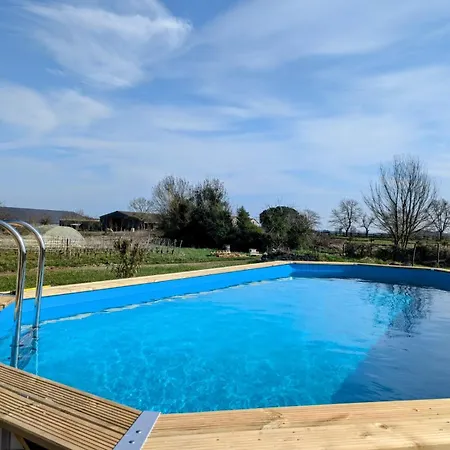 Vineyard With Pool And Hot Tub Prázdninový dům