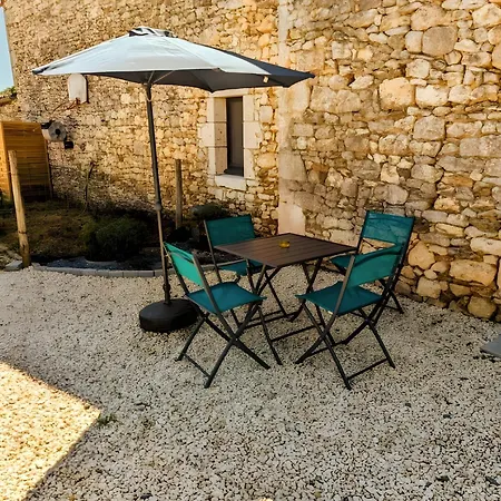 Vineyard With Pool And Hot Tub Holiday home