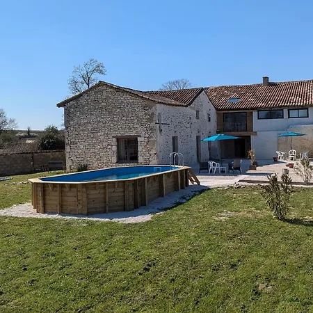 Vineyard With Pool And Hot Tub *