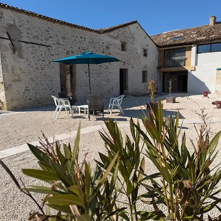 Vineyard With Pool And Hot Tub * Razac-de-Saussignac